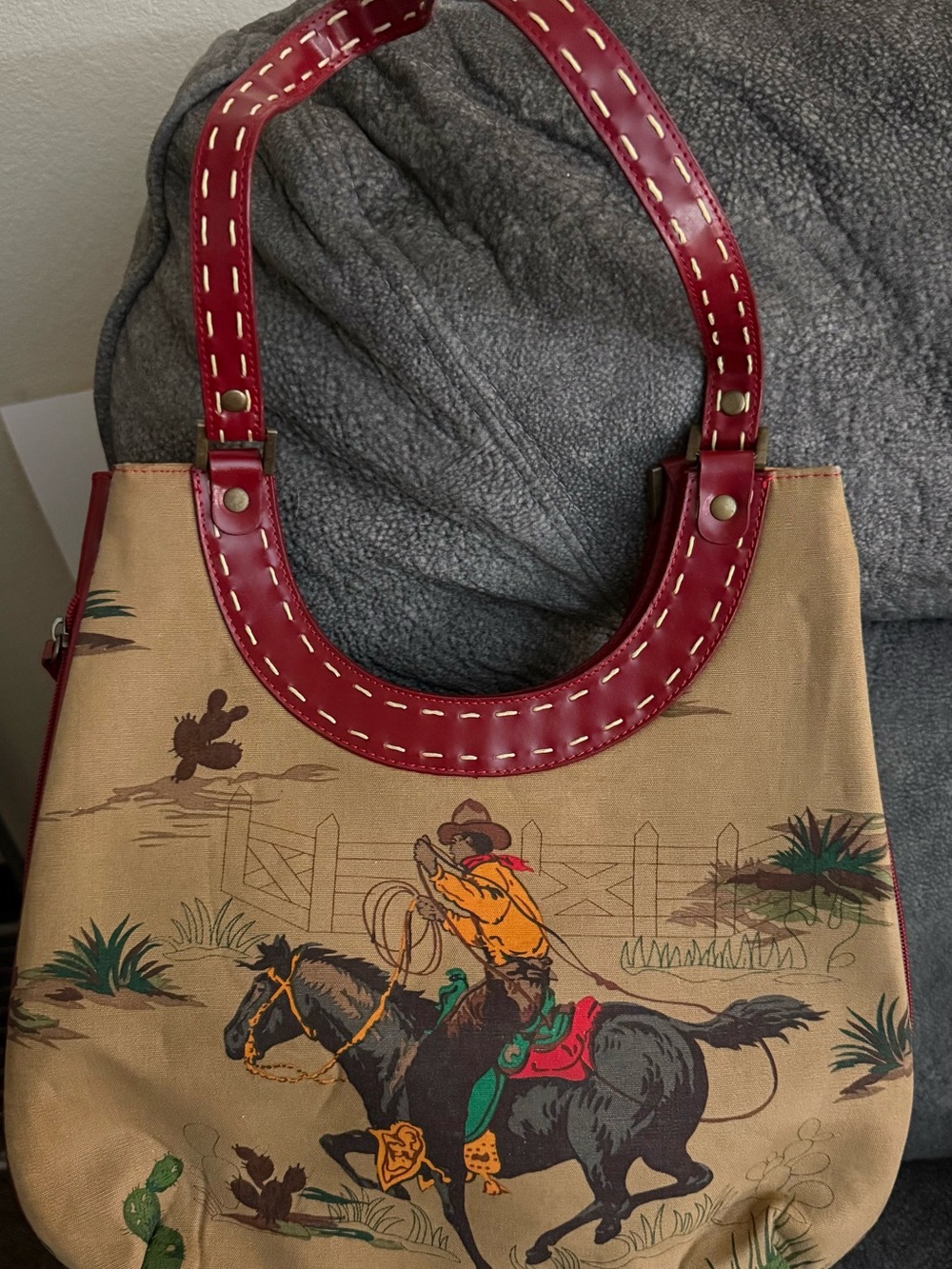 Embroidered Western Tote Shoulder Bag in Red and Tan - Picture 5 of 6